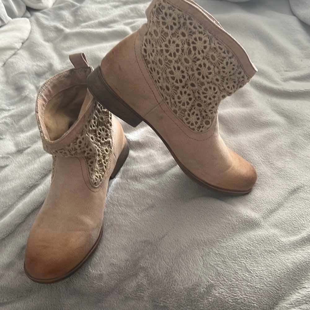 Lace trim booties